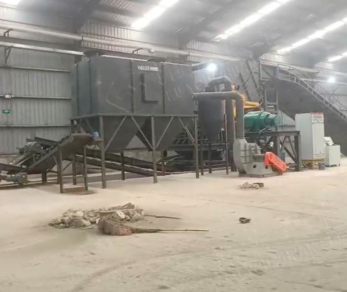 永城客戶使用450型破碎機對鋁合金邊角料進(jìn)行加工處理 二