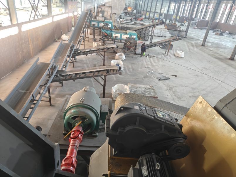 新款450型斷橋鋁破碎機?2道渦電流分選陜西大型鋁廠安裝調(diào)試完畢