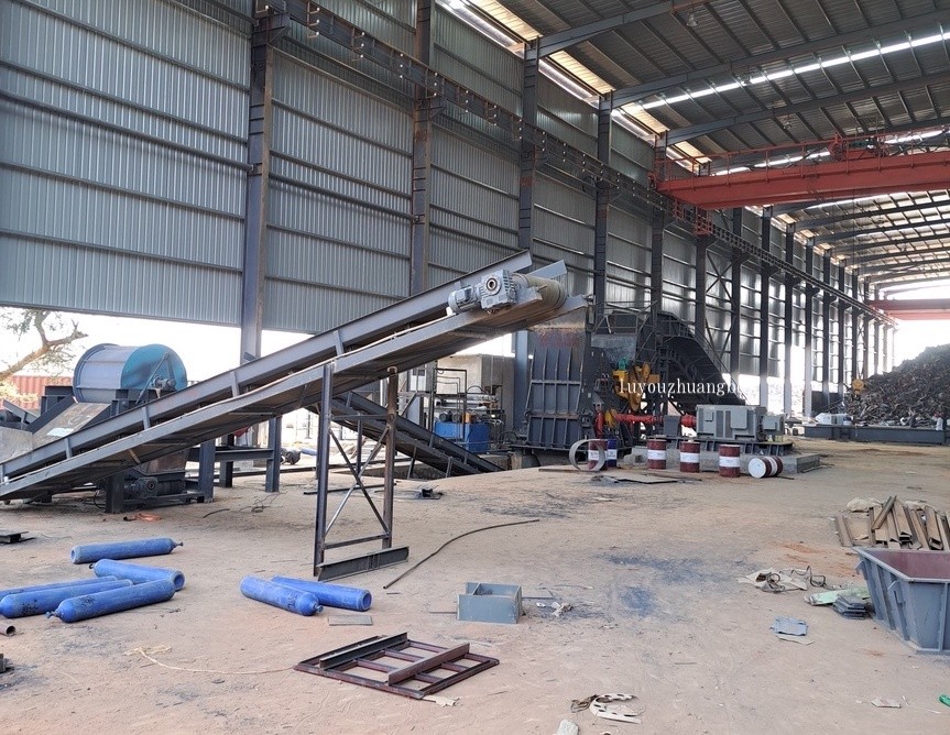 800型1000馬力破碎機(jī)