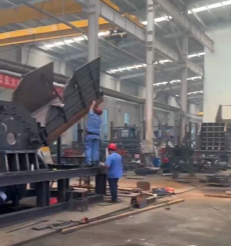 默認(rèn)的通知：今天不放假 全體趕訂單。