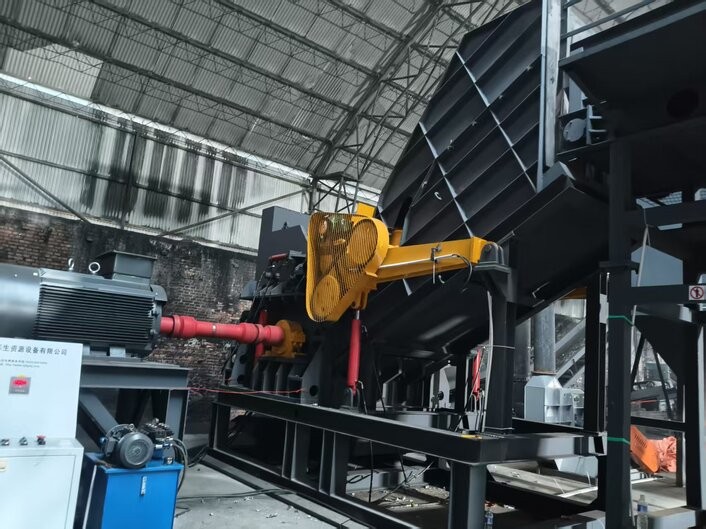 恭賀李老板平地起高樓，破碎?分選線完成安裝，靜待佳音。