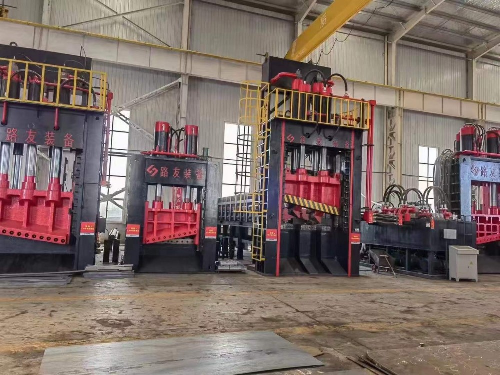 全自動液壓龍門剪，管鐵 輕薄料剪切機(jī)