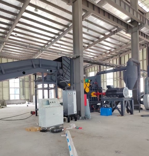 安徽路友450型破碎機(jī)完成組裝工作，由于其他原因暫緩試機(jī)。