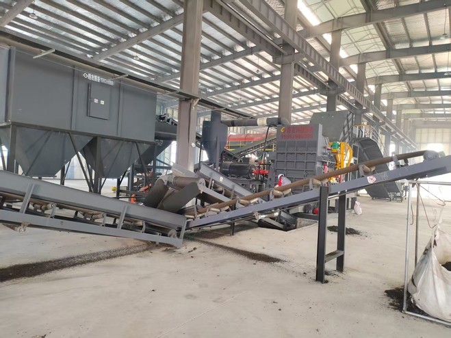 路友裝備竭誠服務(wù)再生資源行業(yè)，一站式服務(wù)，打造再生資源行業(yè)服務(wù)平臺。