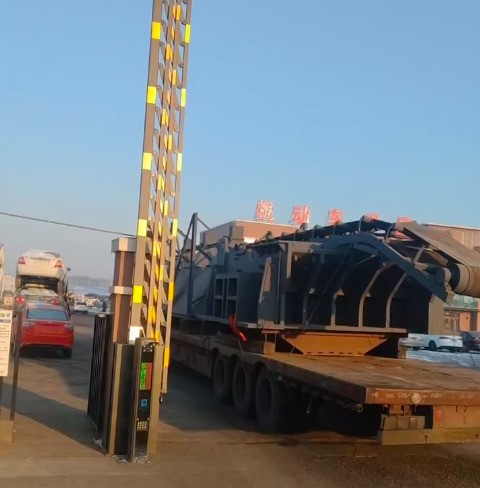 路友破碎機試機效果可圈可點，崗位不分大小，“小豆丁” 也能發(fā)光發(fā)熱。